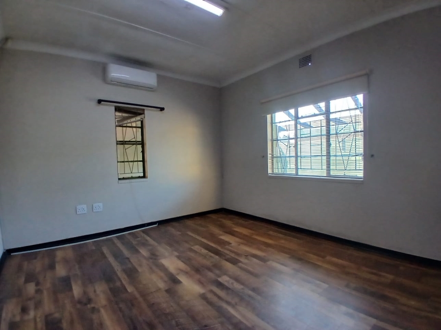 To Let Commercial Property for Rent in Rustenburg Central North West